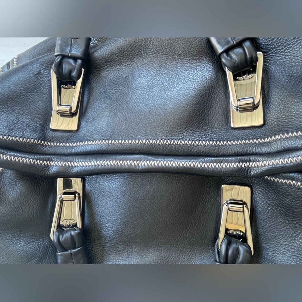 🔥CHANEL BUNDLE Black Bowler Bag AND Quilted Wallet with COAs🔥 - Picture 8 of 16